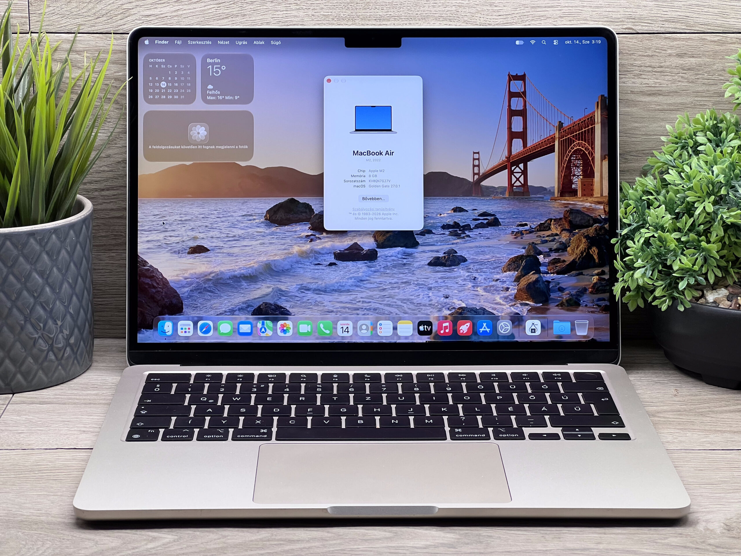 MacBook Air 2022 M2 13″ 256GB 2 ÉV Garanciával Számlával