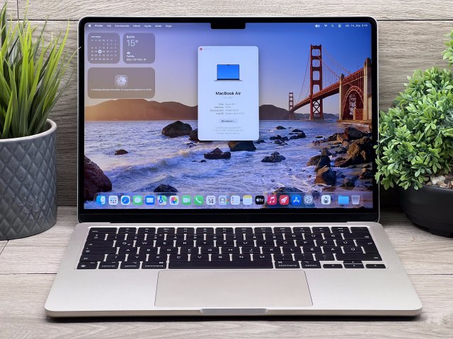 MacBook Air 2022 M2 13″ 256GB 2 ÉV Garanciával Számlával