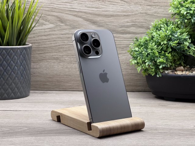 Hibátlan iPhone 15 Pro Natural Titanium 128GB 2 ÉV Garanciával Számlával Aksi 100%
