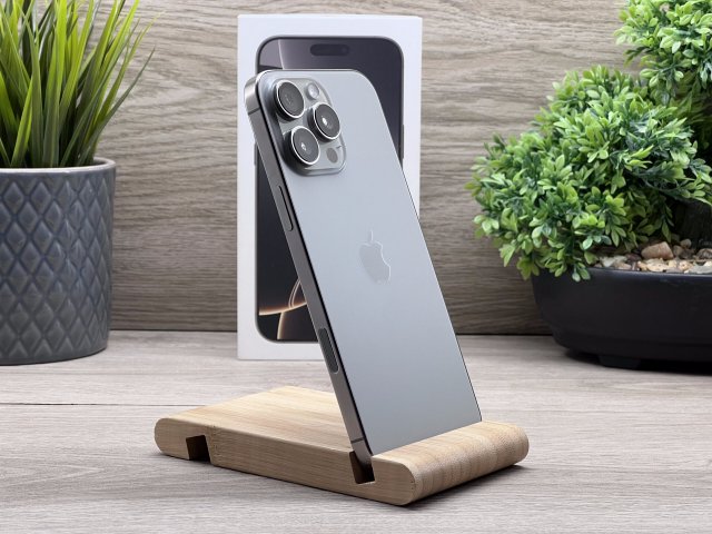 Hibátlan iPhone 16 Pro Max Natural Titanium 256GB 2 ÉV Garanciával Számlával