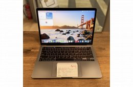 .Apple MacBook Pro 13