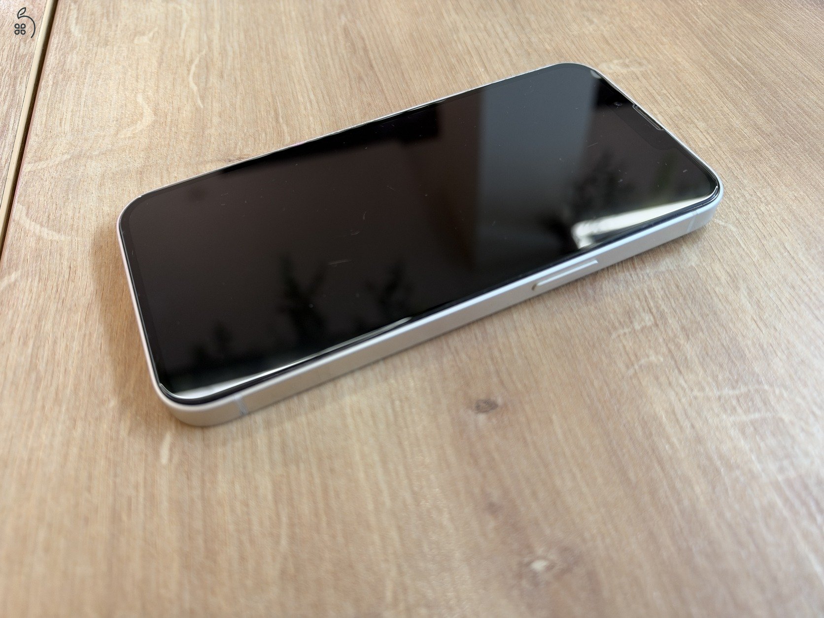 iPhone 13 128GB Független, fehér színben eladó