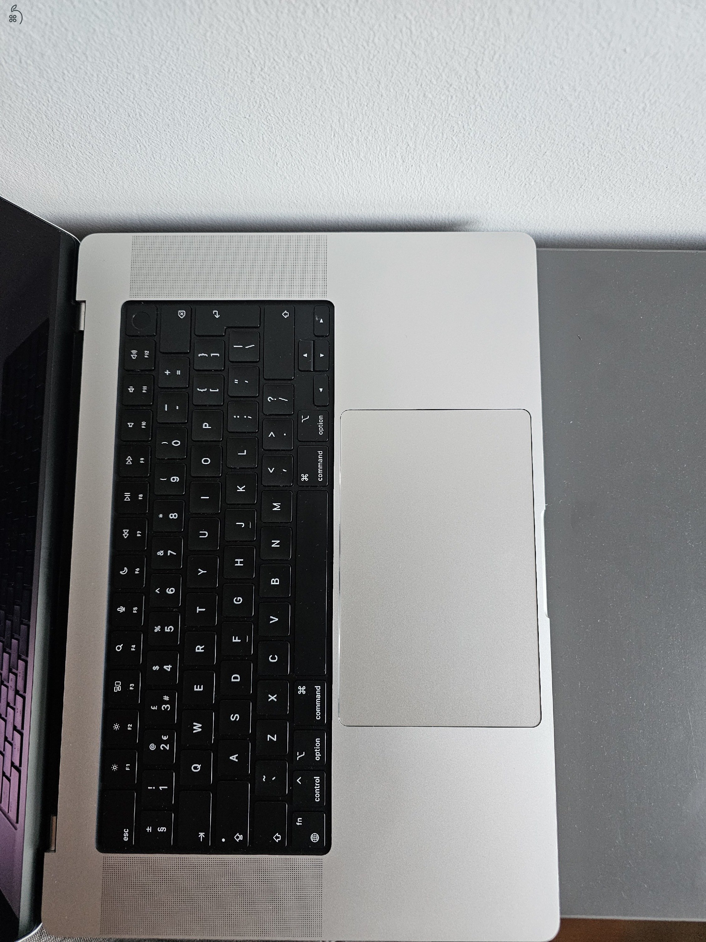 MacBook Pro 16