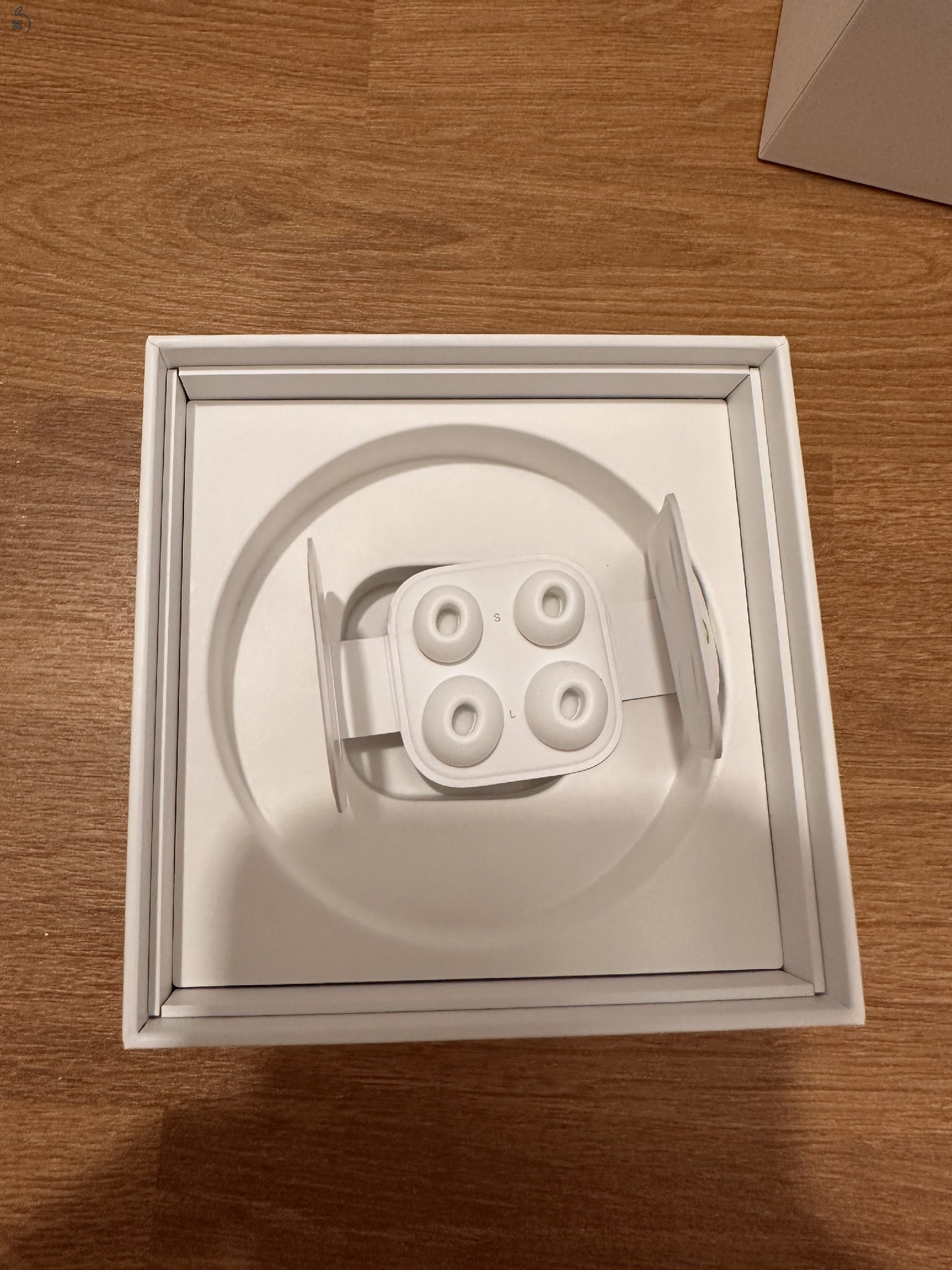 Apple AirPods Pro 1. generáció (2021) – MagSafe – dobozos, nagyon megkímélt