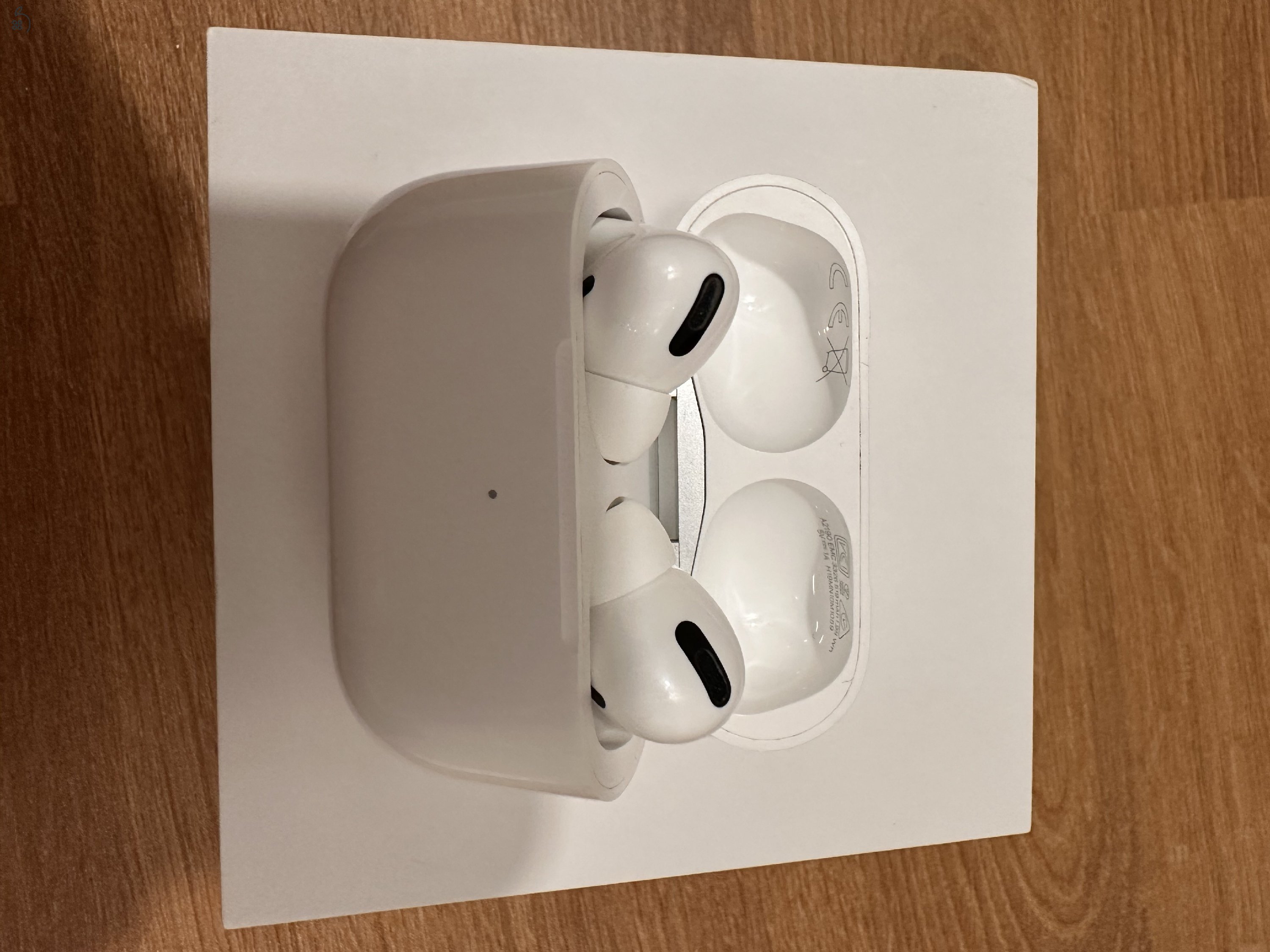 Apple AirPods Pro 1. generáció (2021) – MagSafe – dobozos, nagyon megkímélt