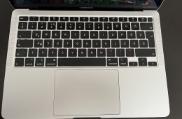 Használt Macbook Air kis esztétikai hibával