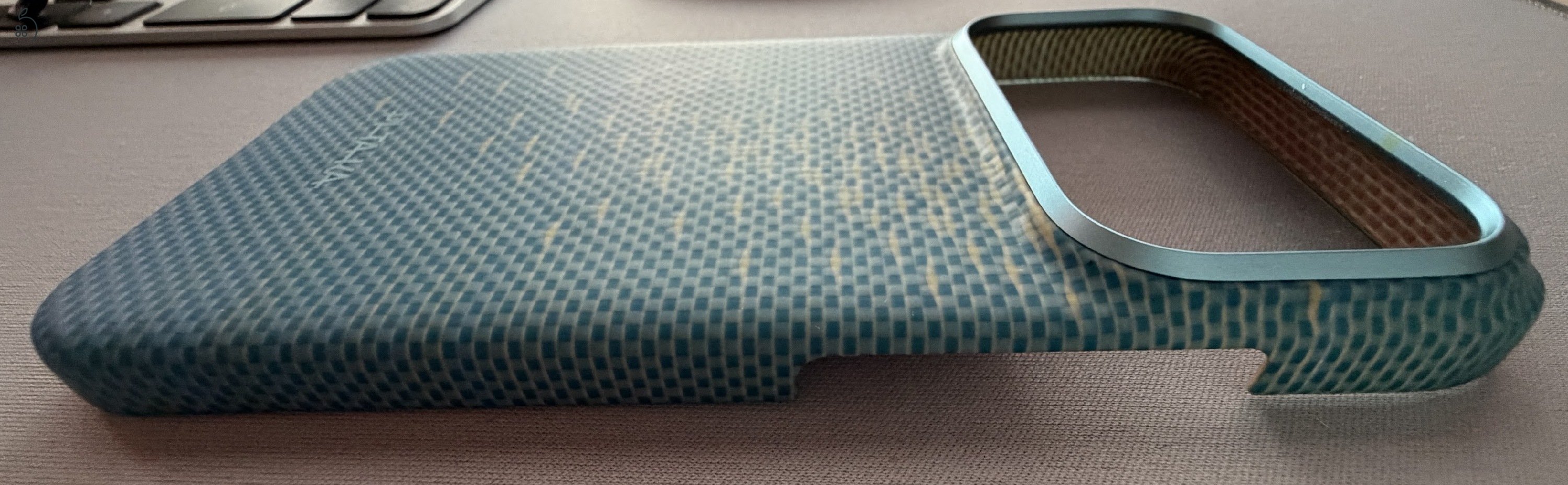 Pitaka Ultra-Slim Lucid Blue tok iPhone 17 Pro-hoz