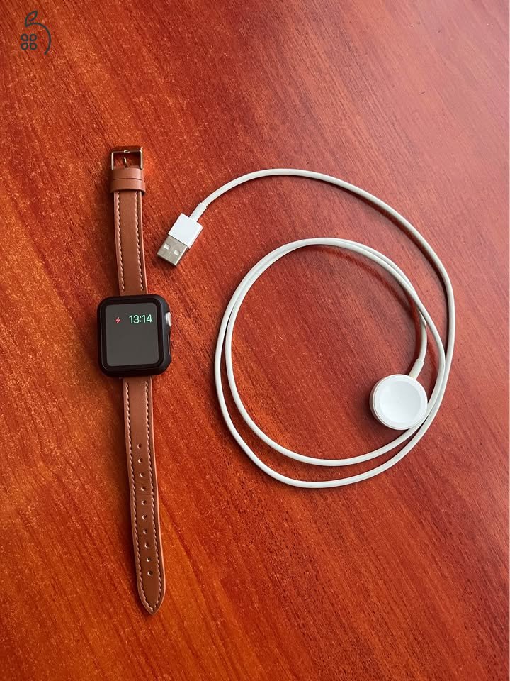 Apple Watch eredeti óra! 3-as széria! Új vedőtokkal és bőr új szíjjal!
