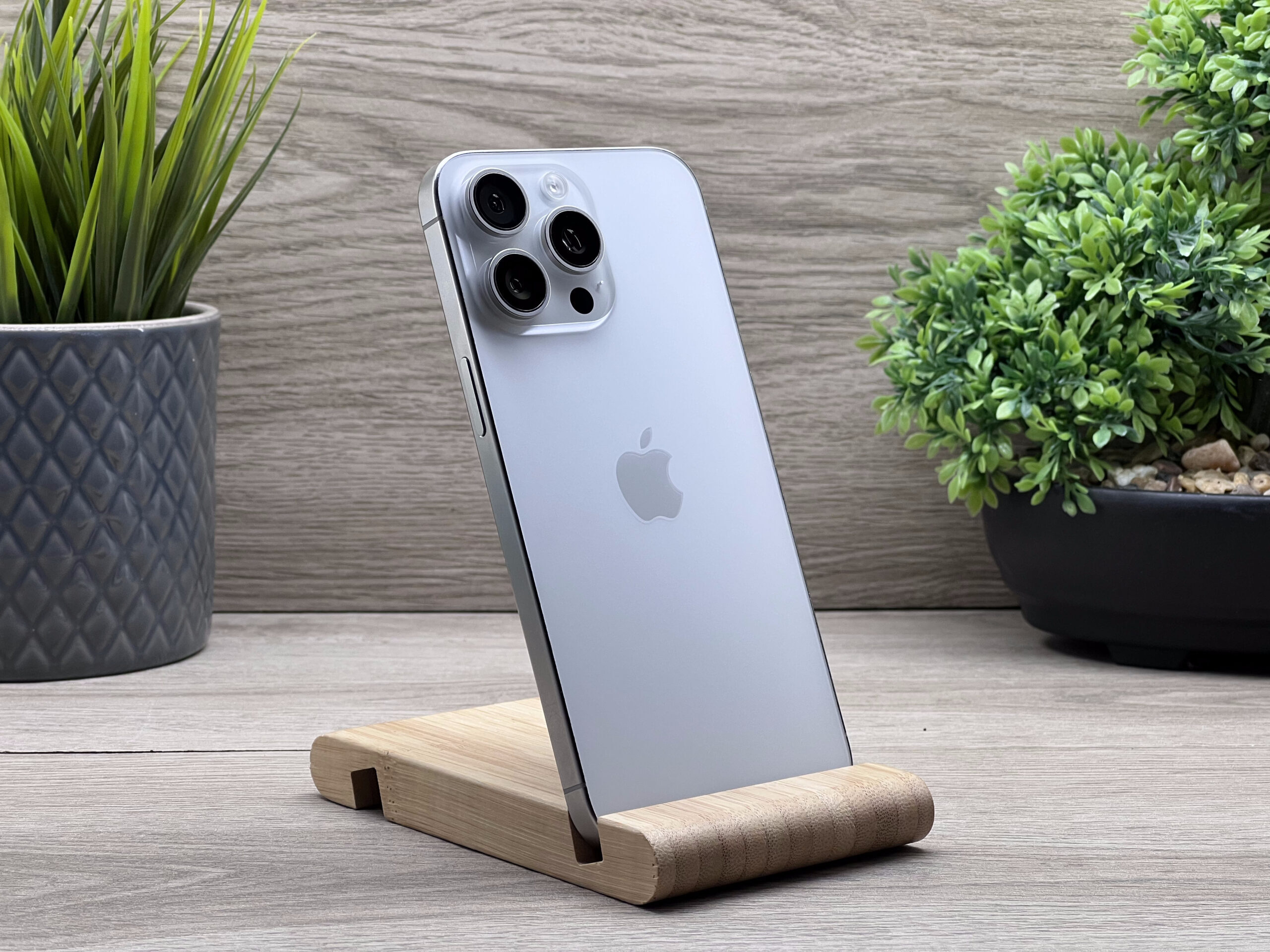 iPhone 15 Pro Max White Titanium 256GB 2 ÉV Garanciával Számlával