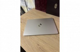 Macbook Air M2 - Starlight