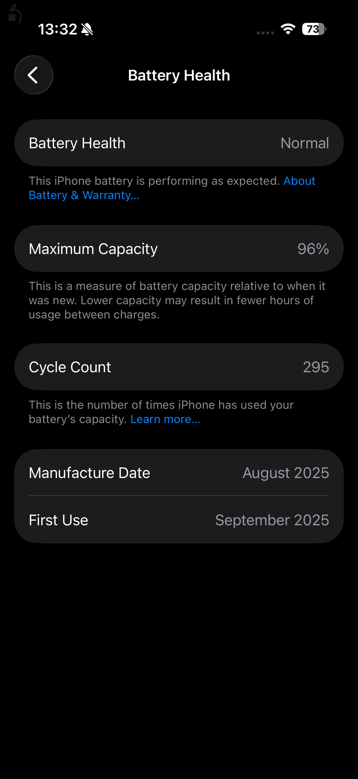 Kiváló állapotú iPhone 17 Pro 256GB (Ezüst) – 96% Akku + Gyári Apple tok!