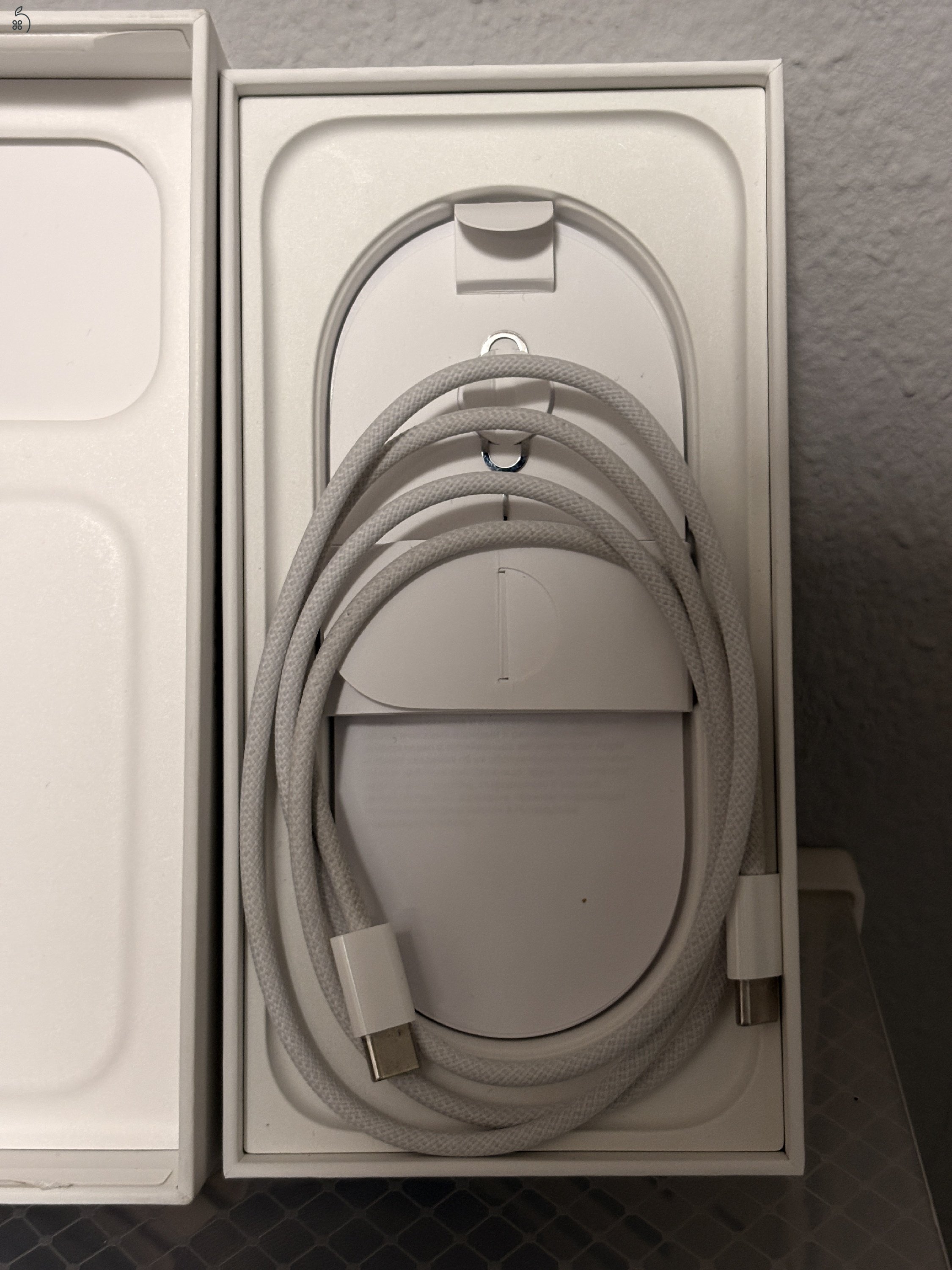 Kiváló állapotú iPhone 17 Pro 256GB (Ezüst) – 96% Akku + Gyári Apple tok!