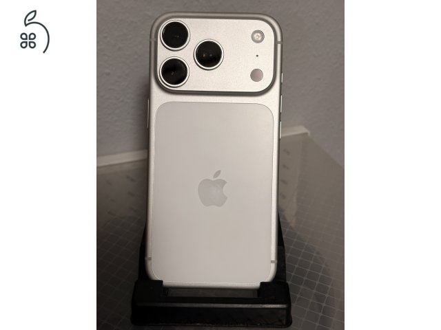 Kiváló állapotú iPhone 17 Pro 256GB (Ezüst) – 96% Akku + Gyári Apple tok!