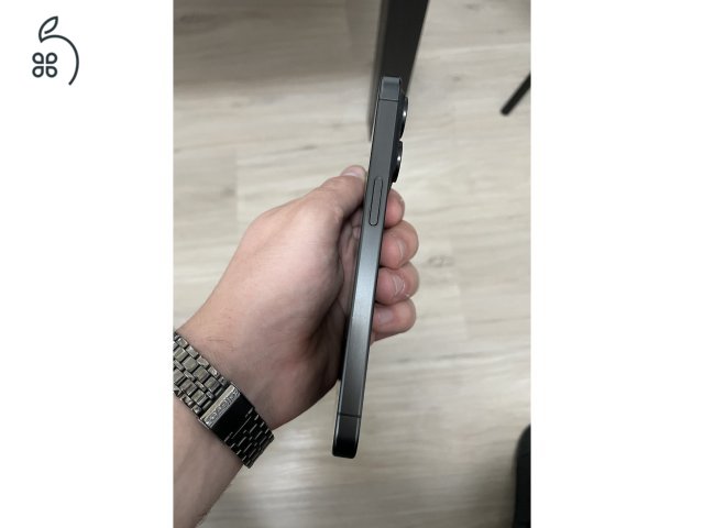 IPhone 15 pro black független 