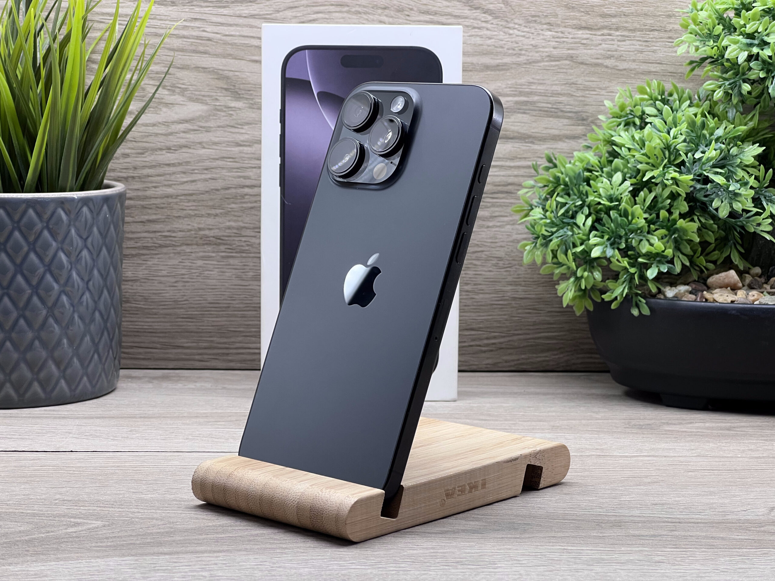 iPhone 16 Pro Max Black Titanium 256GB 2 ÉV Garanciával Számlával