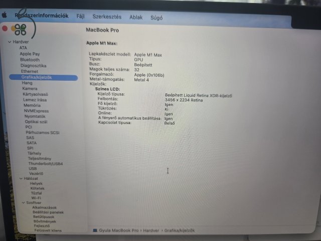 MacBook Pro 16