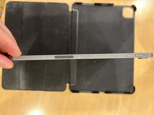 iPad Air 5 M1 256Gb 91% akkumulátor + Apple pencil 2nd gen. 