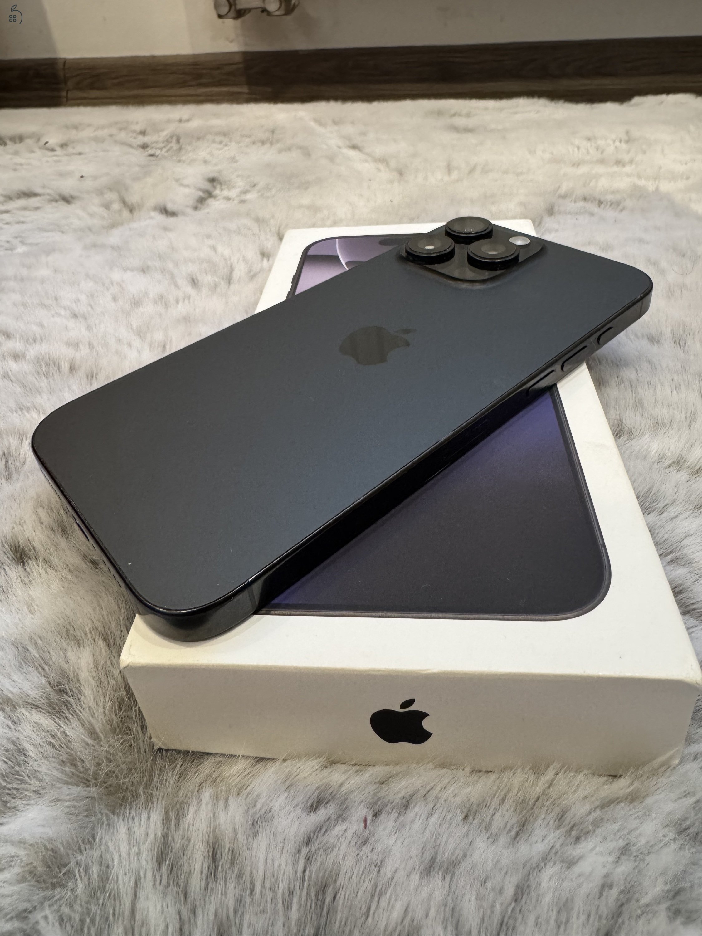 Apple iPhone 16 Pro Max 512GB Fekete Titán Független / 90% Akku / Gyári Állapot