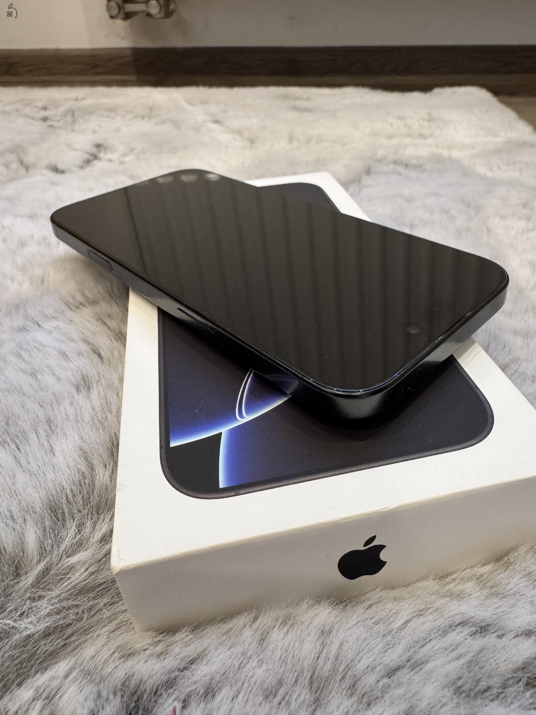 Apple iPhone 16 Pro Max 512GB Fekete Titán Független / 90% Akku / Gyári Állapot
