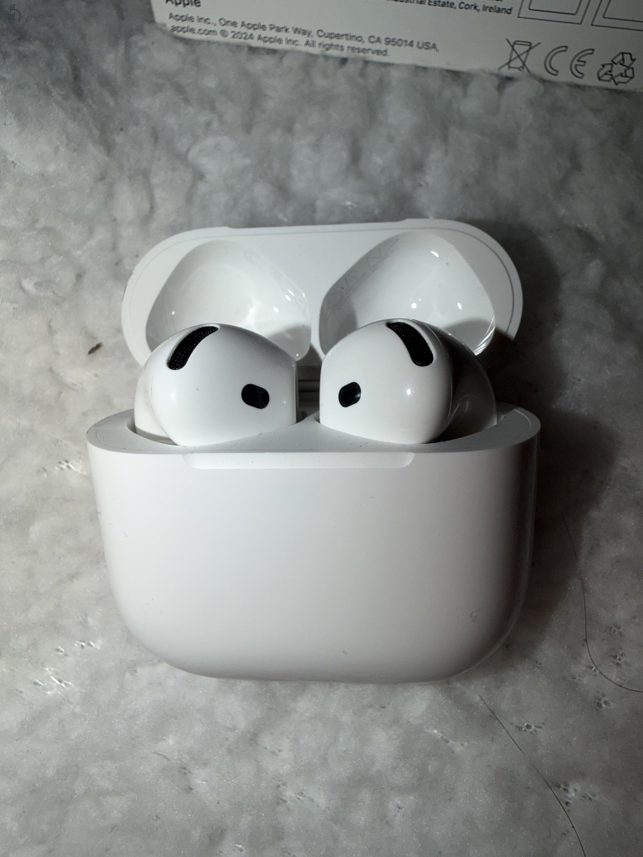 Airpods 4