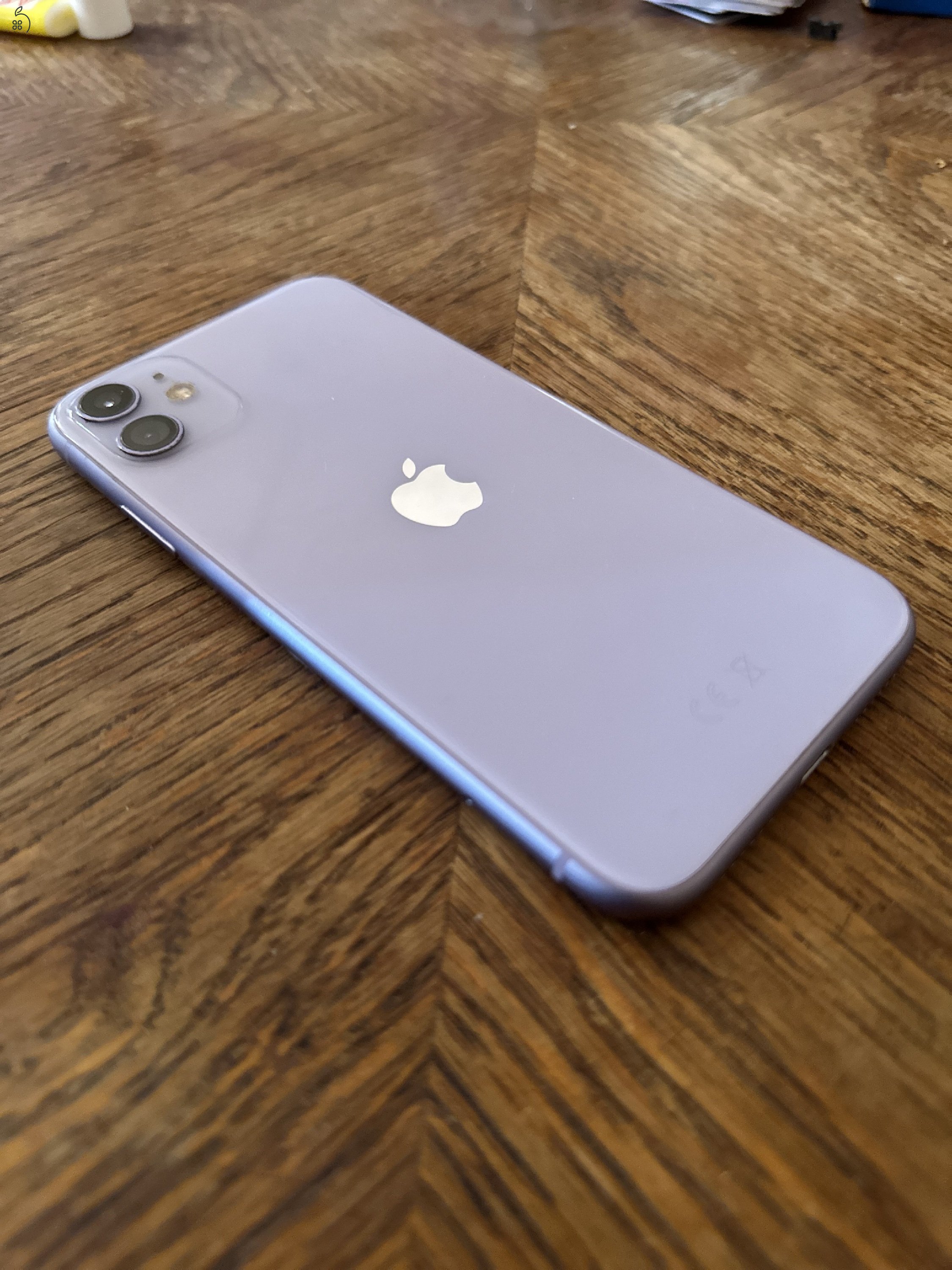 IPHONE 11 64GB Teljesen Gyári első tulajtól