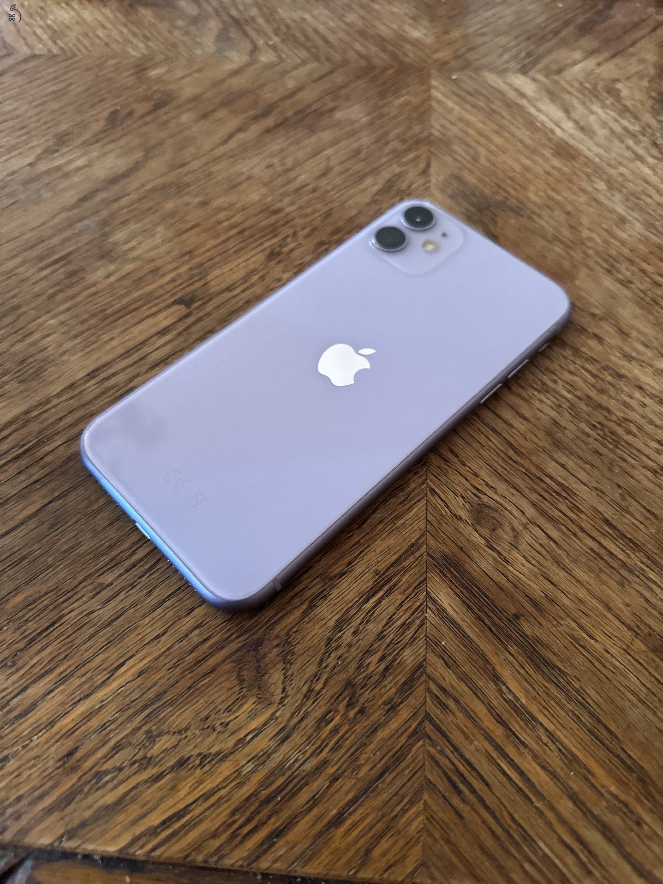 IPHONE 11 64GB Teljesen Gyári első tulajtól