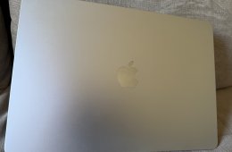 Apple MacBook Air 15 M4 égkék