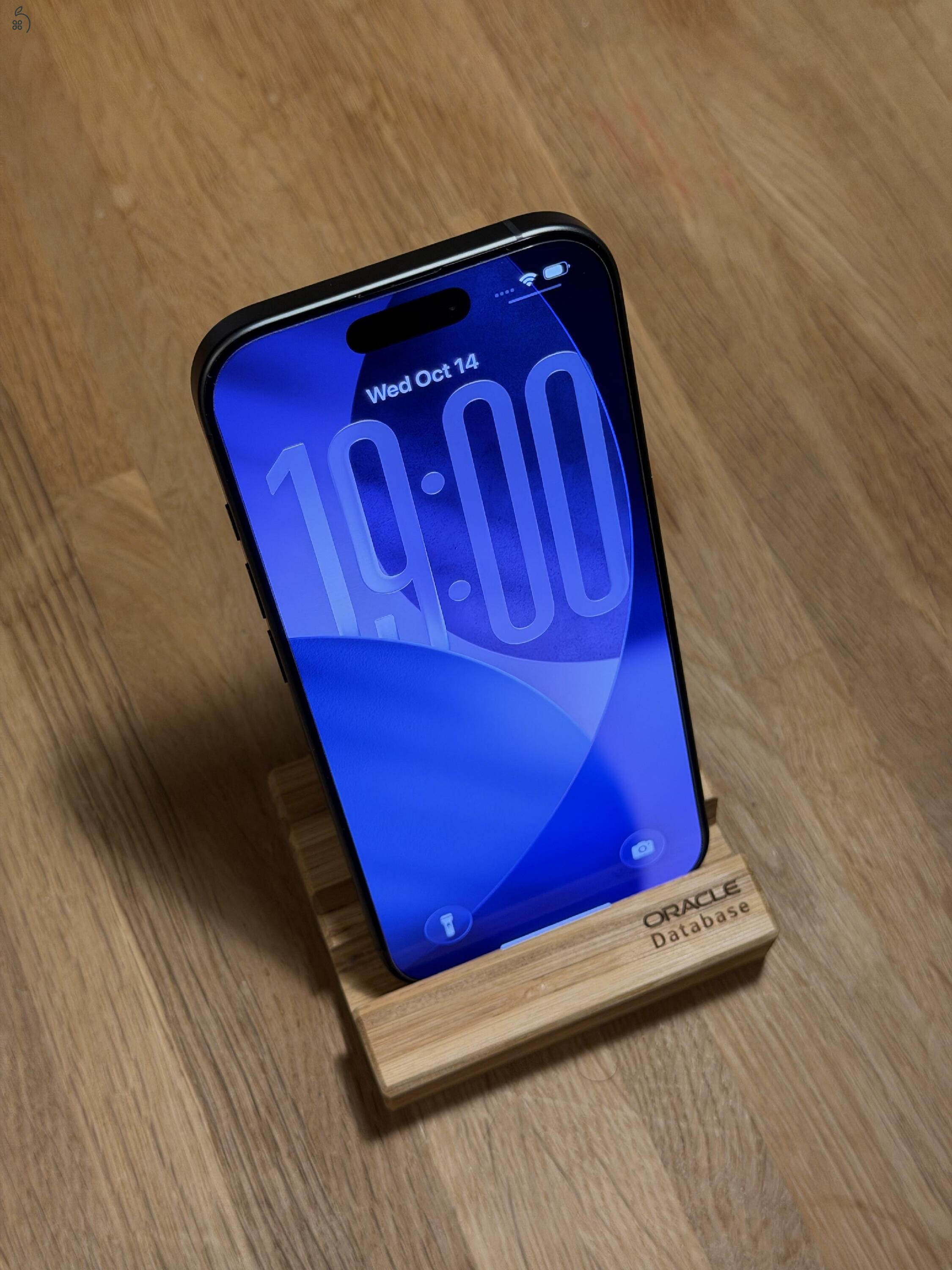 iPhone 17 256 GB 100% Akku + Spigen NanoPop MagFit tok