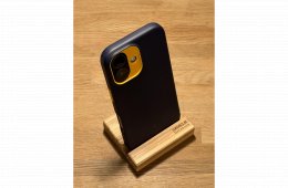 iPhone 17 256 GB 100% Akku + Spigen NanoPop MagFit tok
