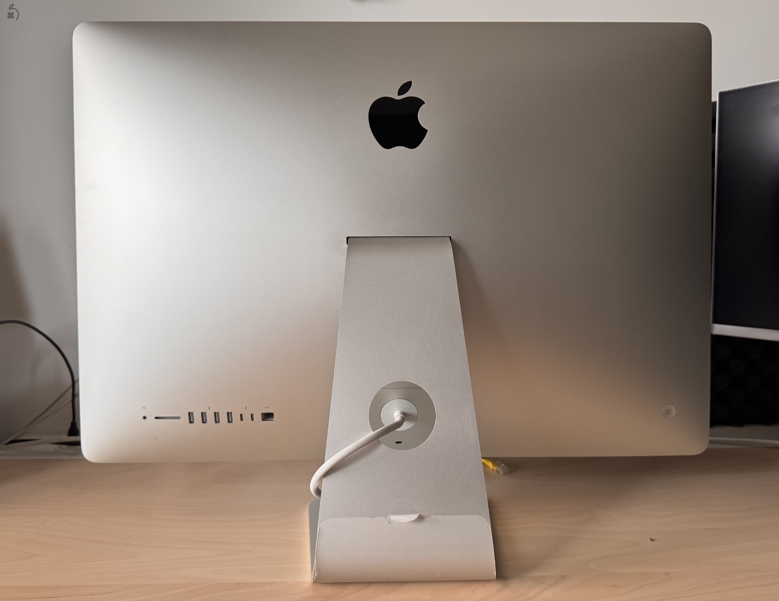 iMac 27″ Retina 5K (2020) – i7 / 72 GB RAM / 1 TB SSD / Radeon Pro 5700 XT 16 GB