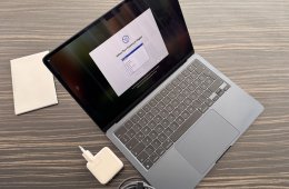 MacBook Air 13,6″ (M2, 2022) – 16 GB RAM / 256 GB SSD – 2025-ben vásárolt, számlával