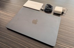 MacBook Air 13,6″ (M2, 2022) – 16 GB RAM / 256 GB SSD – 2025-ben vásárolt, számlával