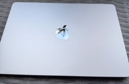 MAC Book Air 13