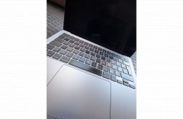 MAC Book Air 13