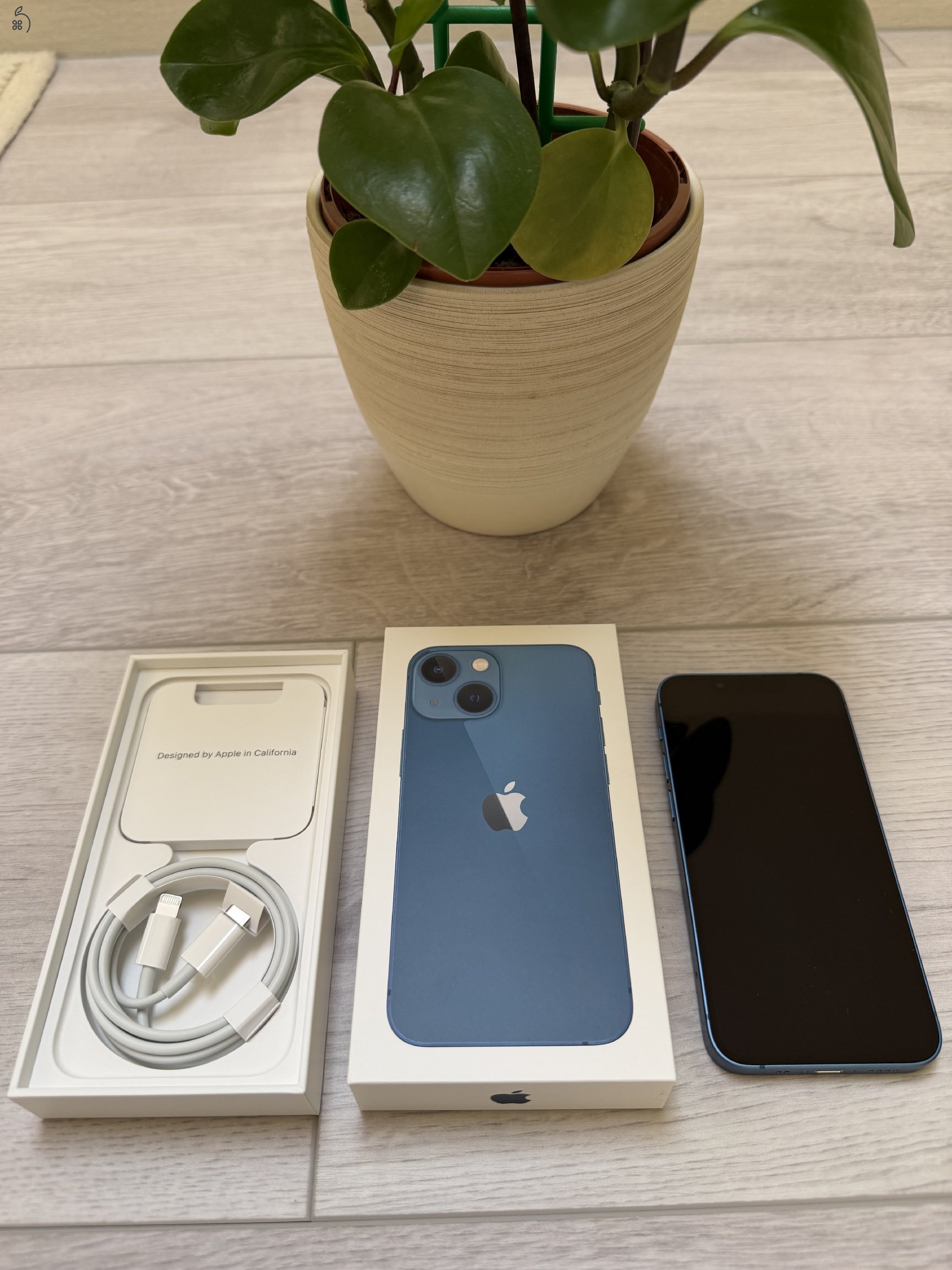Eladó kék Apple iPhone 13 mini 128 GB – független, megkímélt állapotban