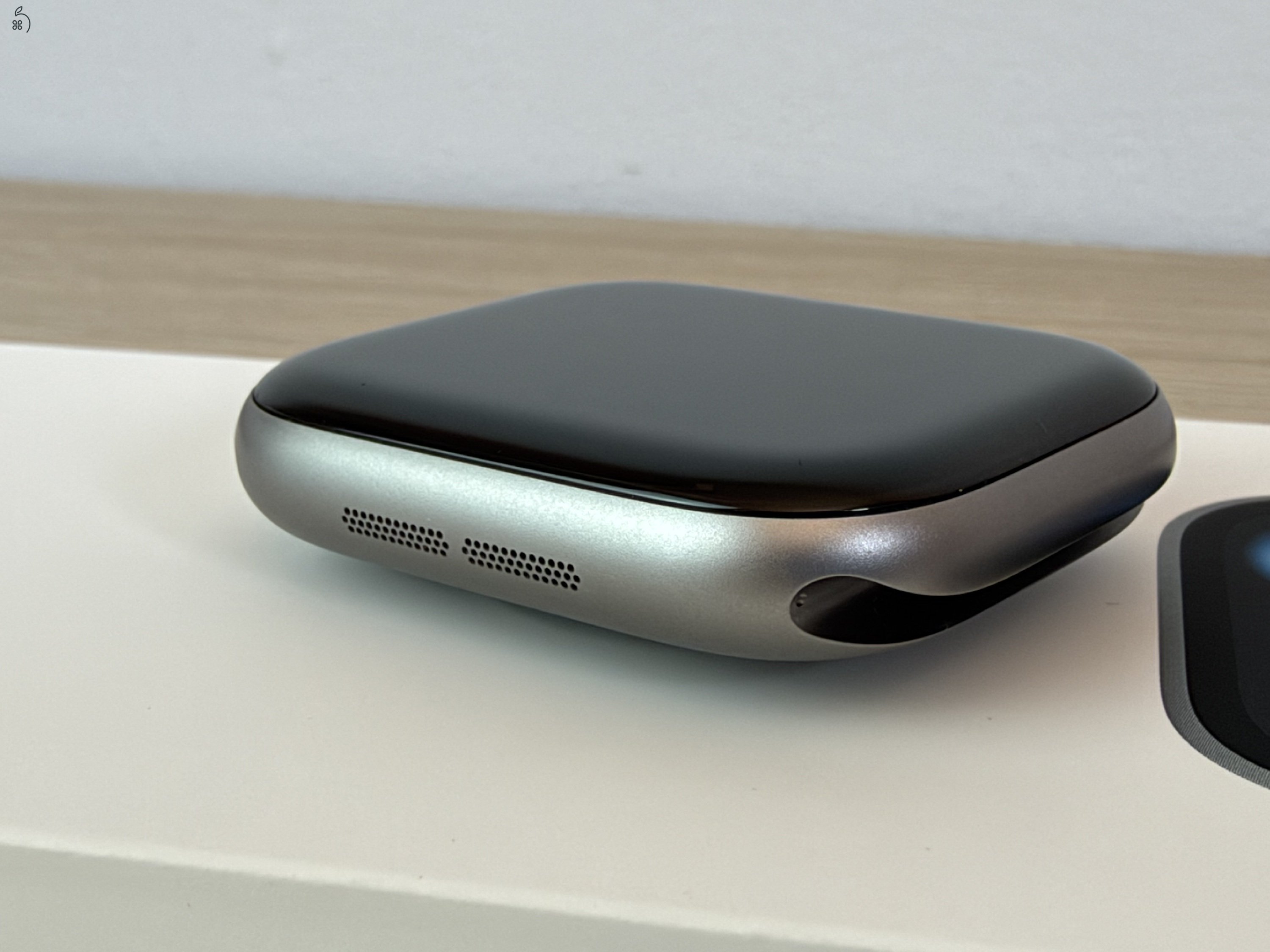 Apple Watch Series 11 GPS, 46mm, Space Gray - újszerű