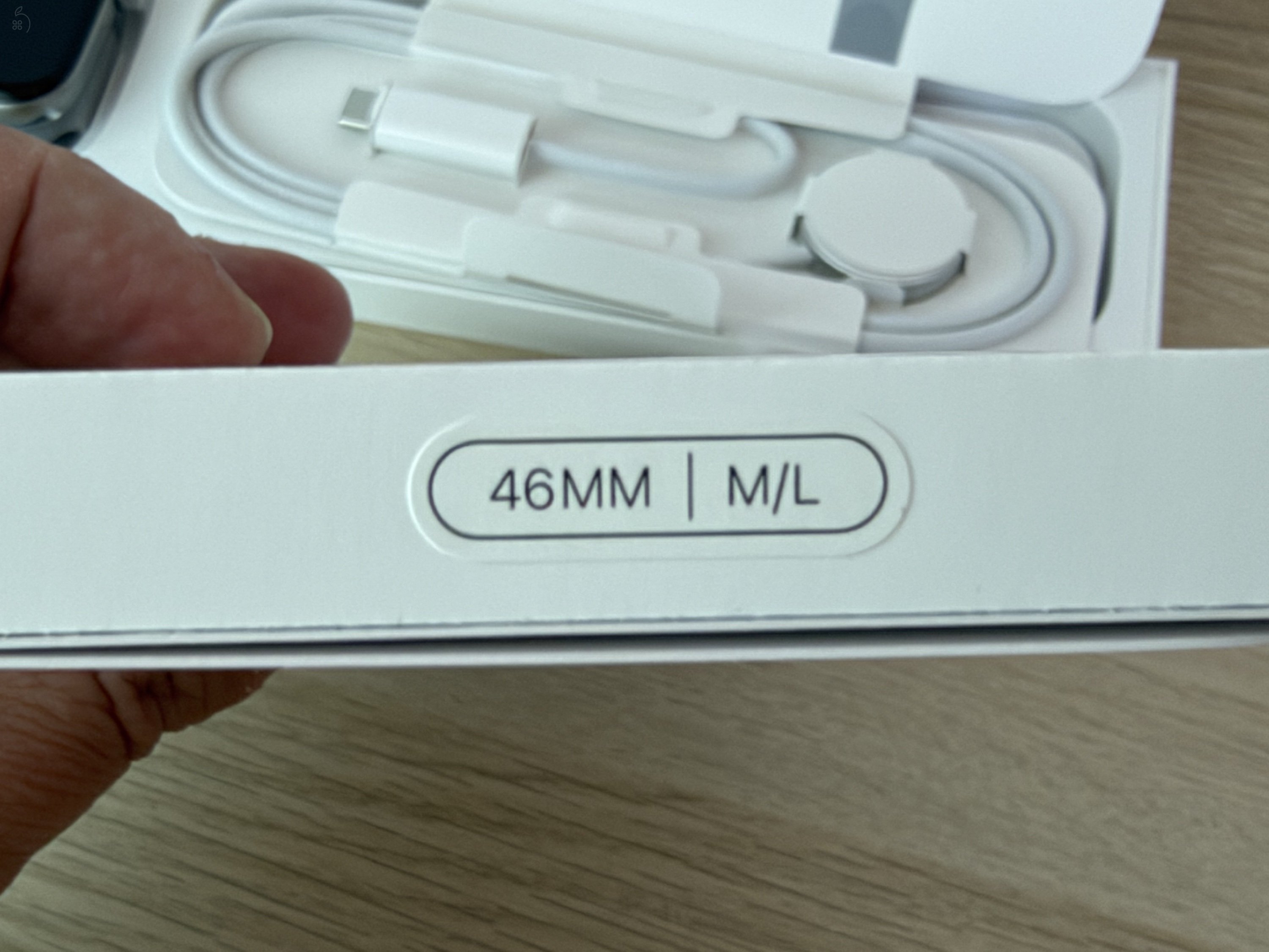 Apple Watch Series 11 GPS, 46mm, Space Gray - újszerű