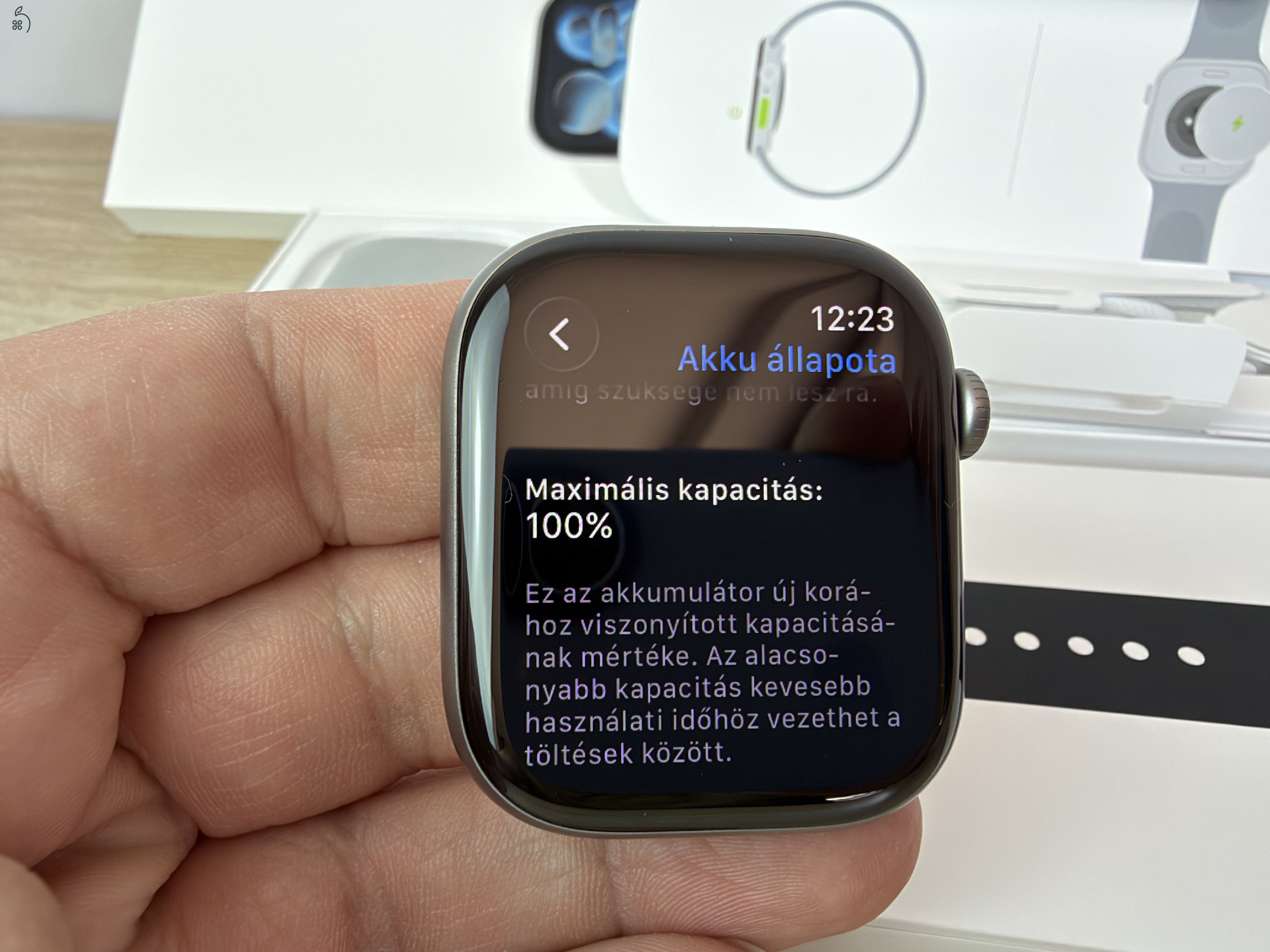 Apple Watch Series 11 GPS, 46mm, Space Gray - újszerű