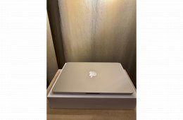 M2 Starlight 8GB RAM 256GB SSD MacBook Air 13,6