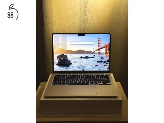 M2 Starlight 8GB RAM 256GB SSD MacBook Air 13,6