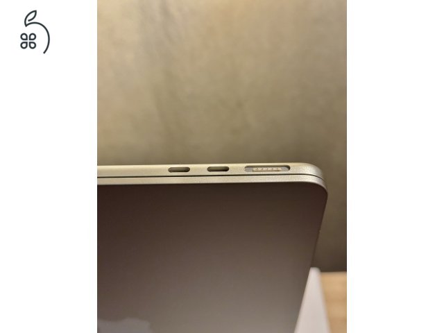 M2 Starlight 8GB RAM 256GB SSD MacBook Air 13,6