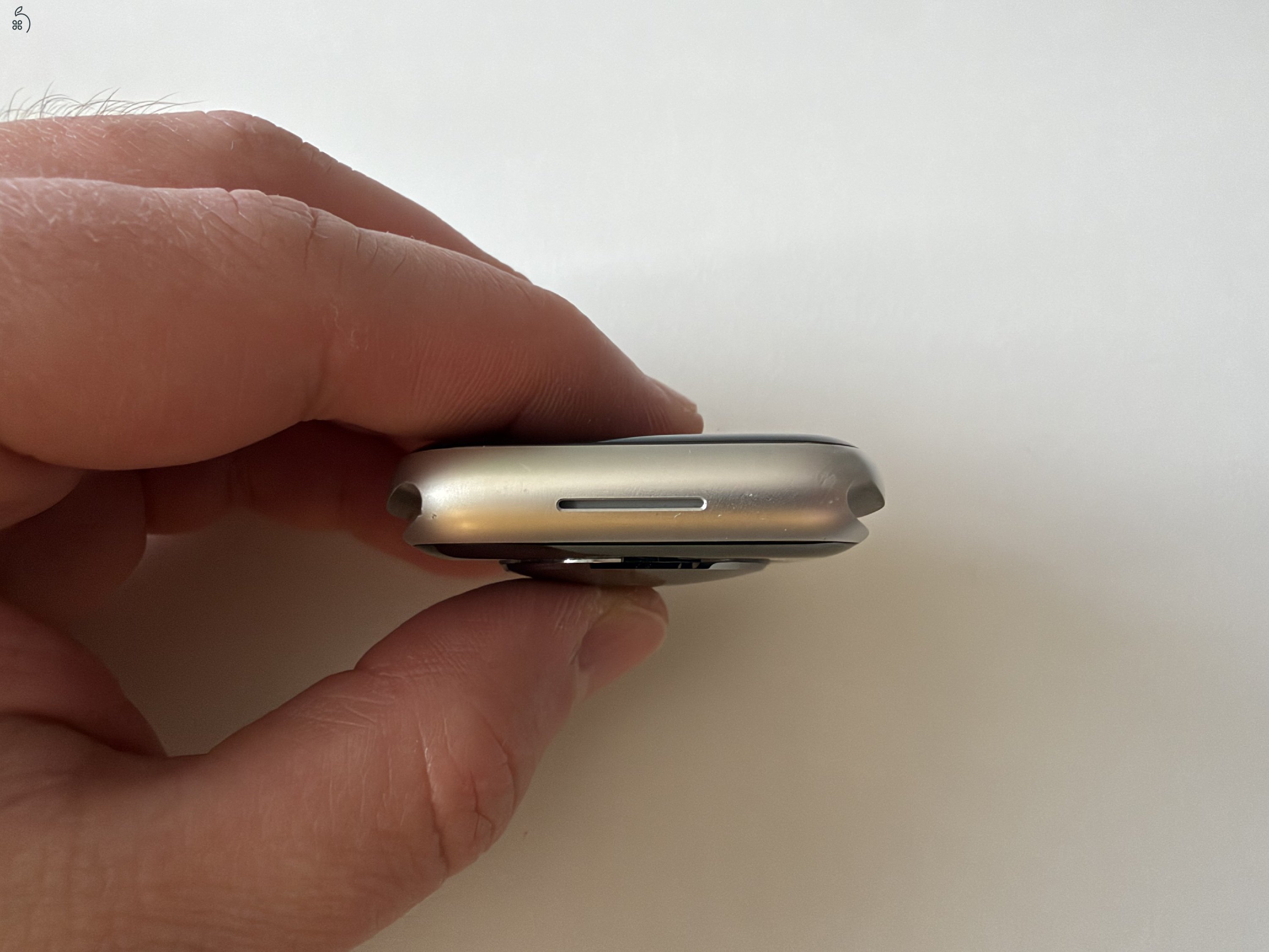 Eladó Apple Watch S9 45 mm GPS – szép állapotban