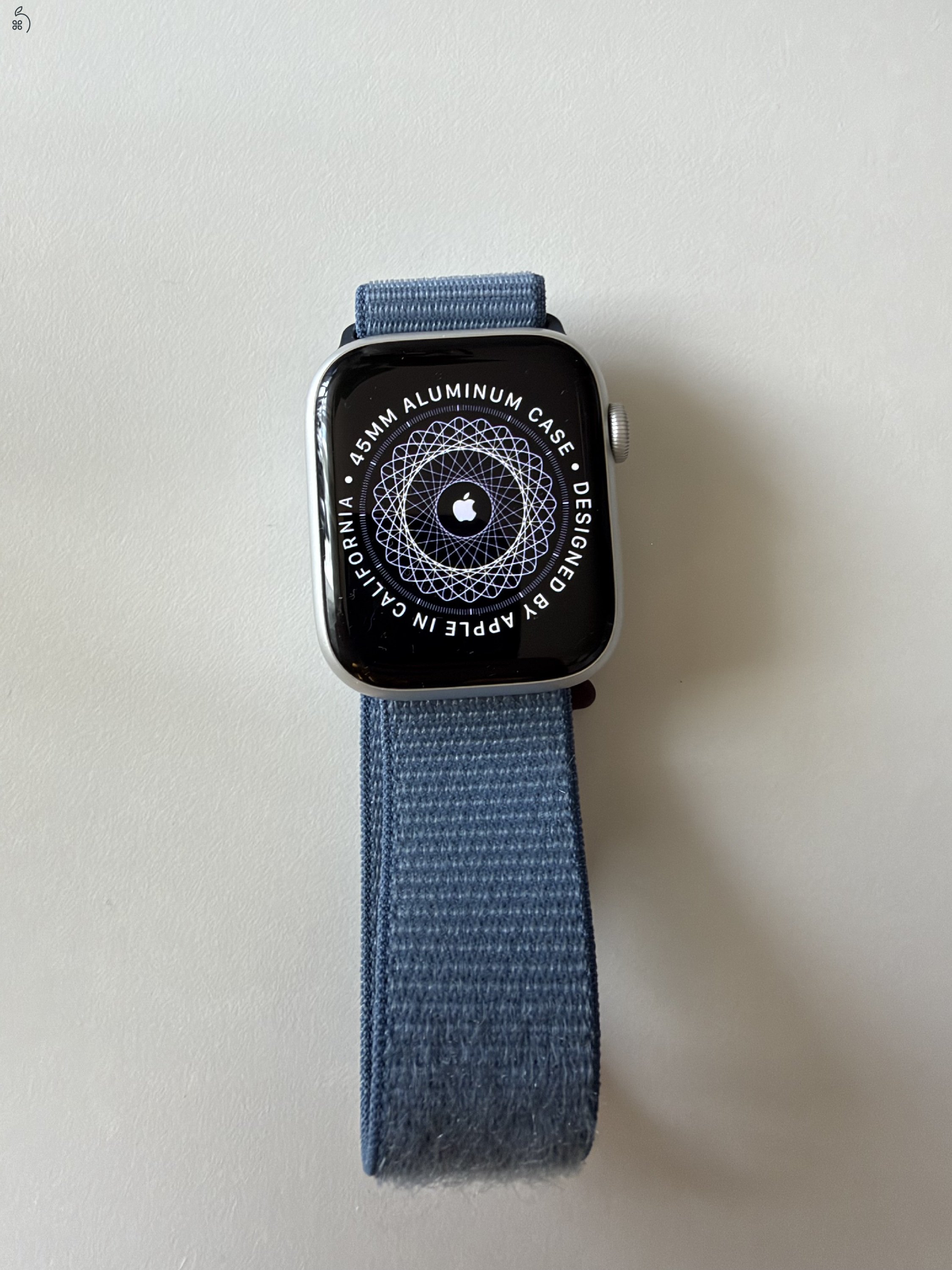 Eladó Apple Watch S9 45 mm GPS – szép állapotban