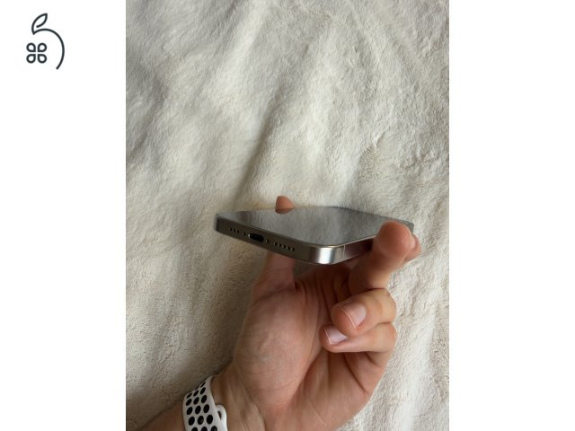 iPhone 15 Pro 256GB natúr titán