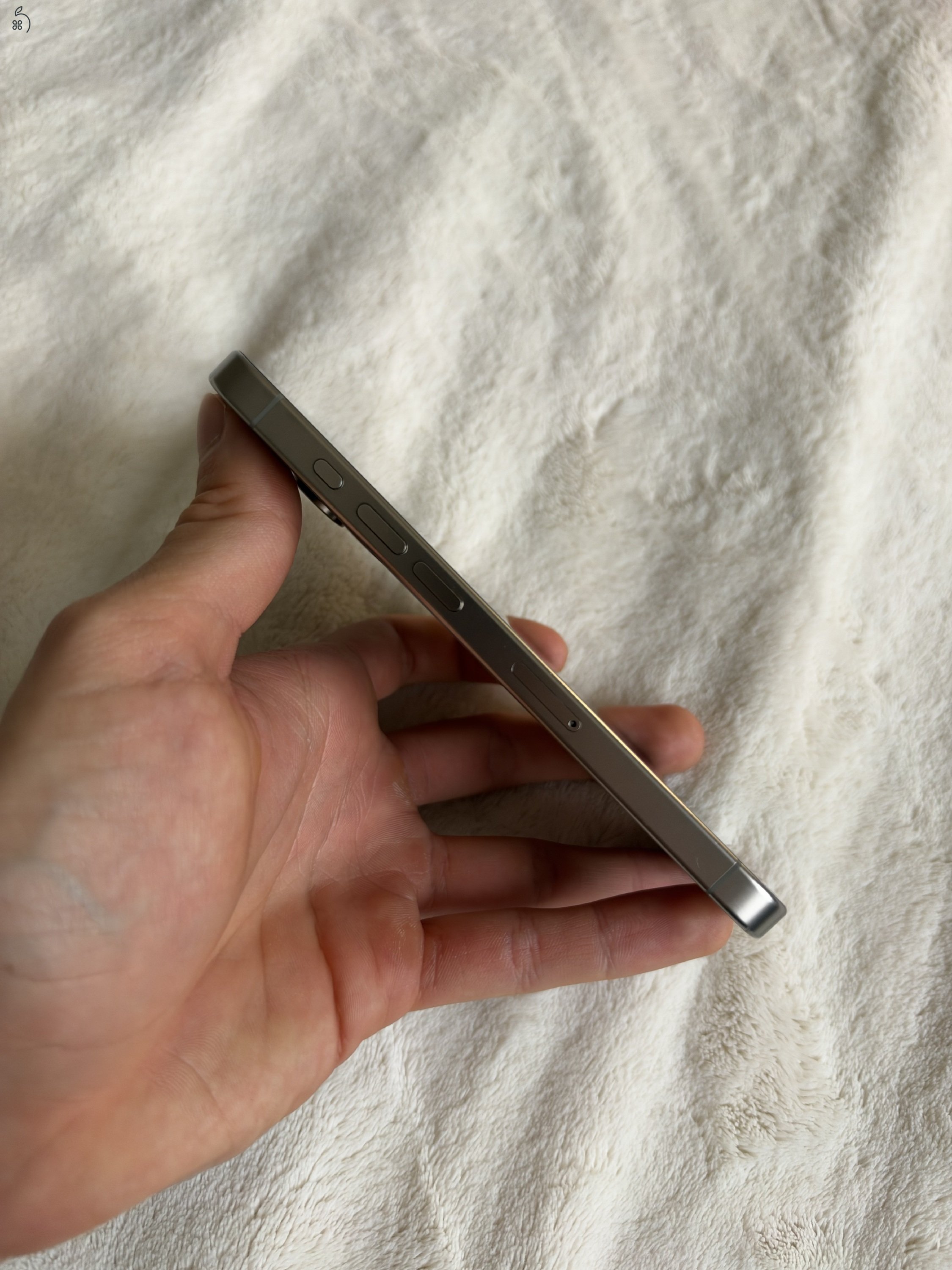 iPhone 15 Pro 256GB natúr titán