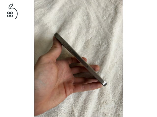 iPhone 15 Pro 256GB natúr titán