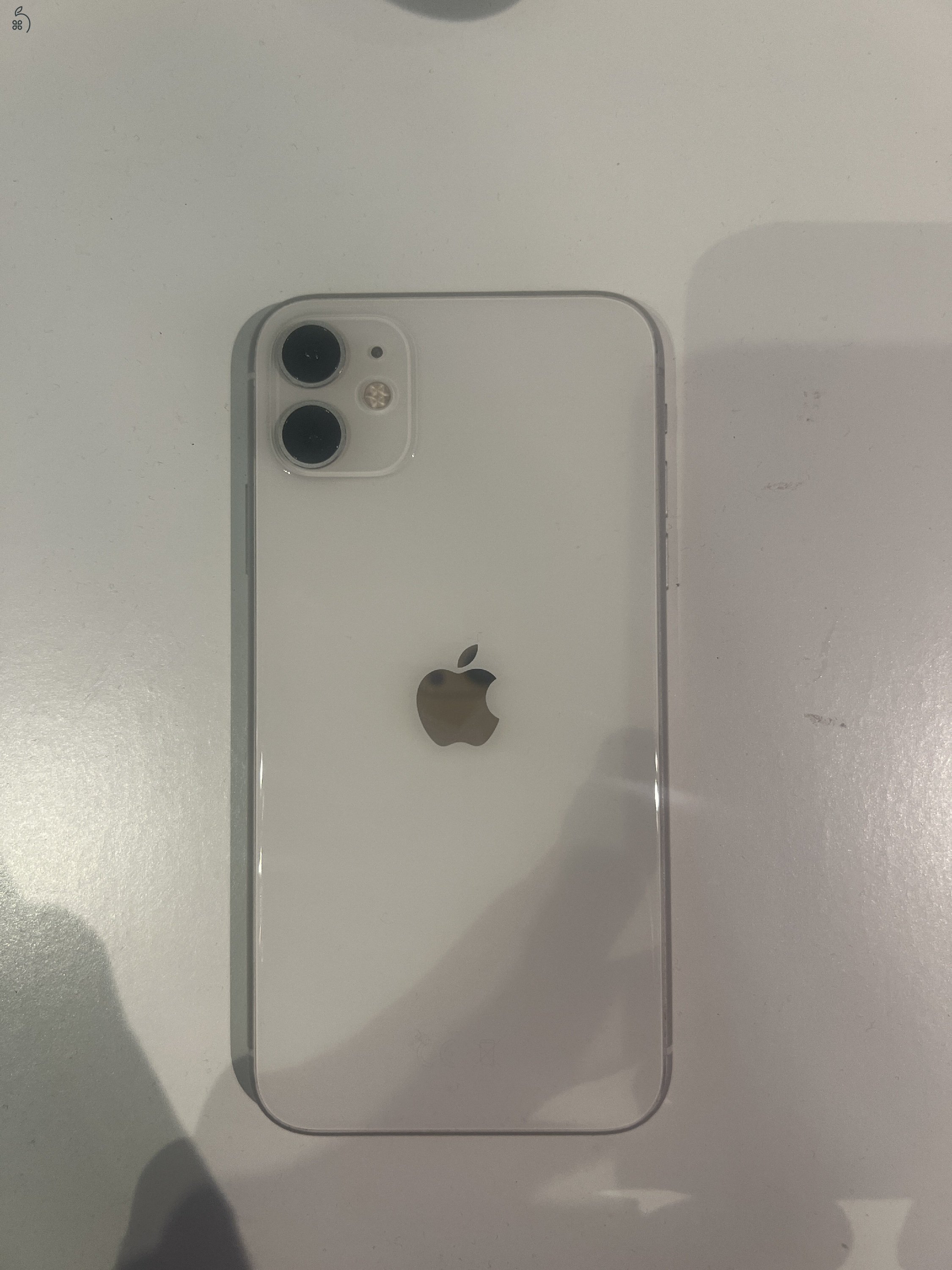 Iphone 11 (64 gb)