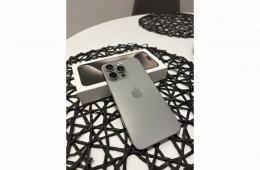 Eladó iPhone 15 Pro Max 256 GB natúr titán színben