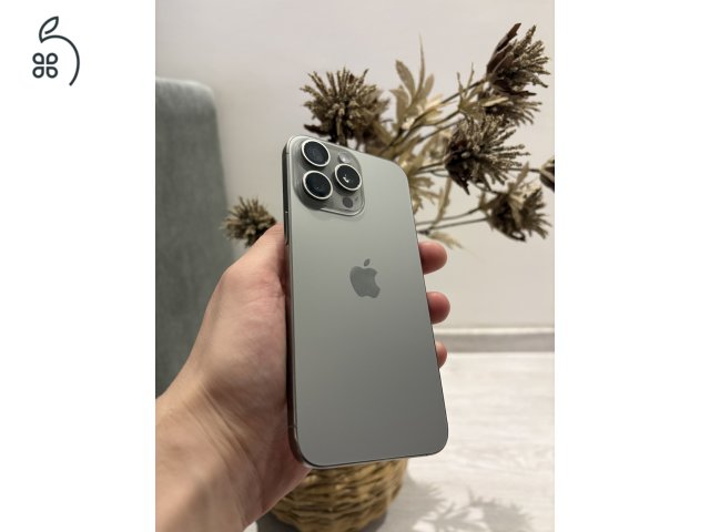 Eladó iPhone 15 Pro Max 256 GB natúr titán színben