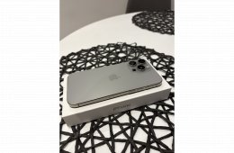 Eladó iPhone 15 Pro Max 256 GB natúr titán színben